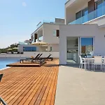 Sea Pearl Seaview - Oriana *