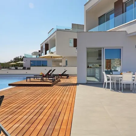 Sea Pearl Seaview - Oriana *