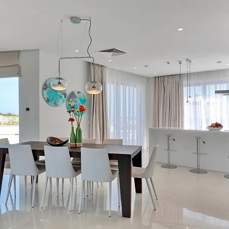 Sea Pearl Seaview - Oriana